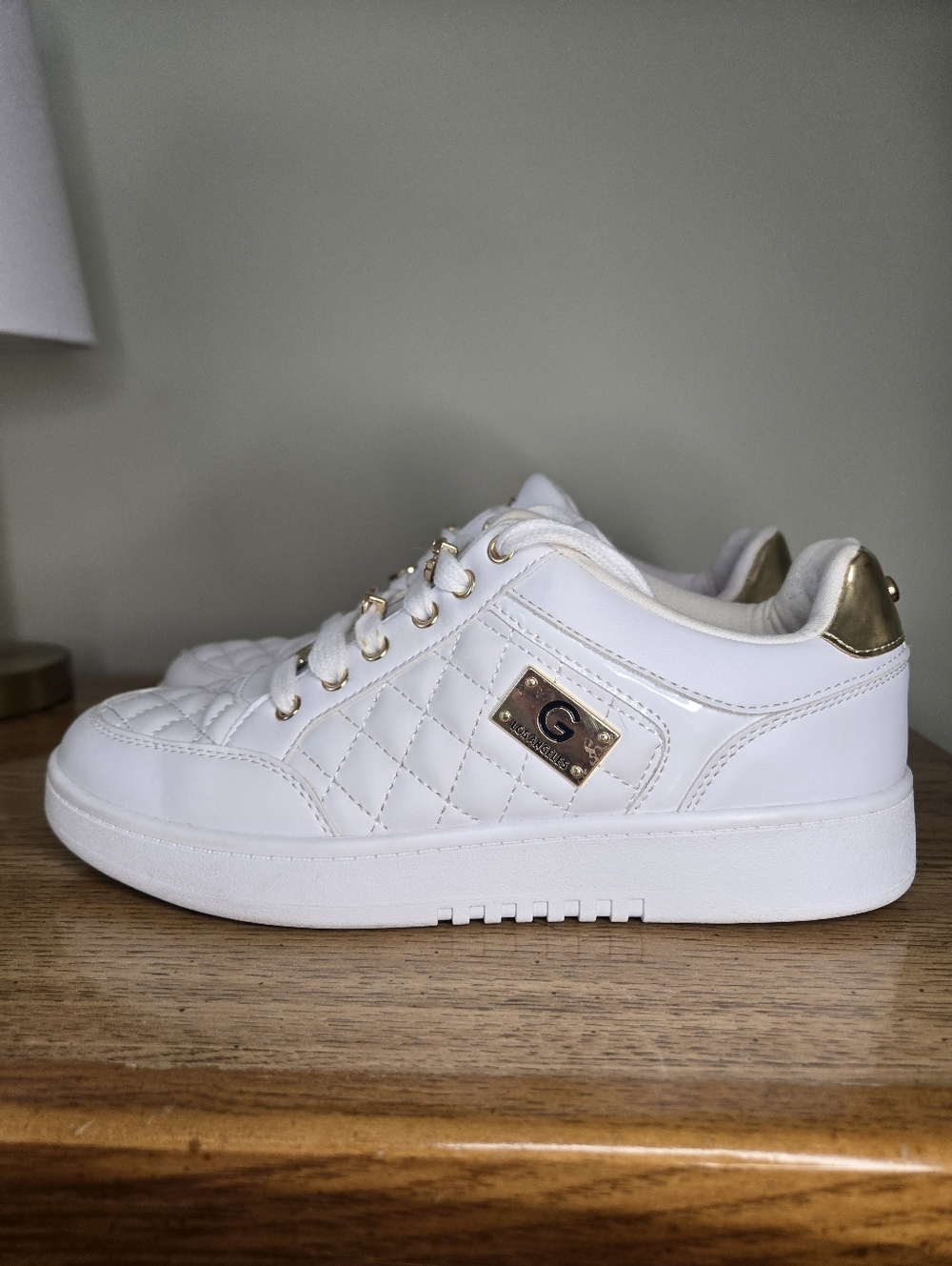 G by Guess Los Angeles White Quilted Sneakers Gold Accent Lace Charm Shoes - Picture 2 of 5